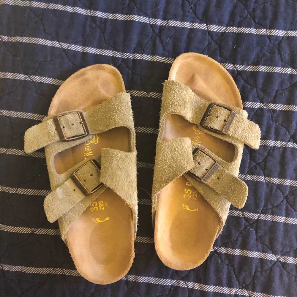 Perfect Condition Beige Suede Birkenstock’s